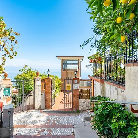Guesthost - Dream Terrace In Lejlighed Taormina